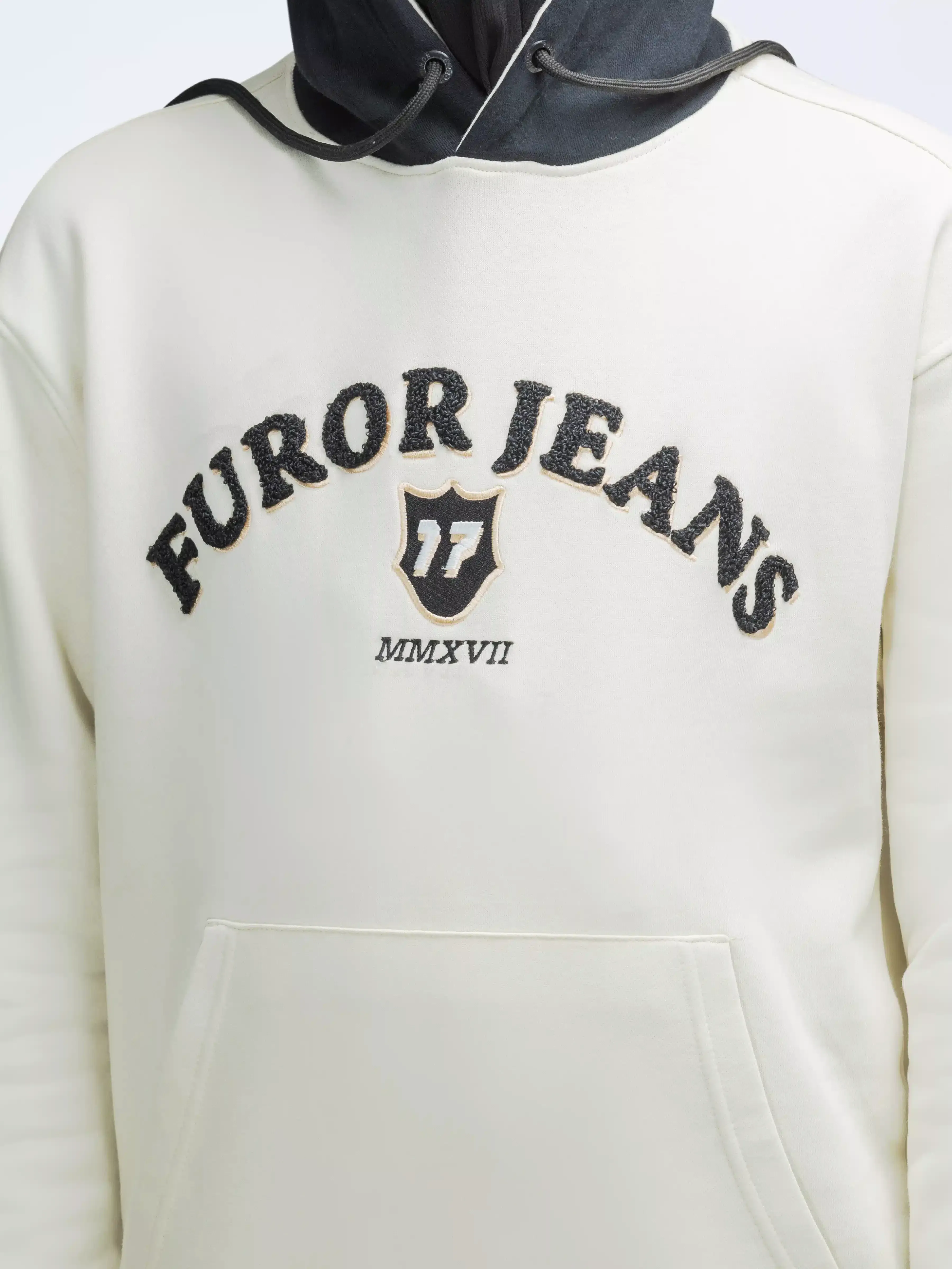 Embroidered Pullover Hoodie - FMTH24-027