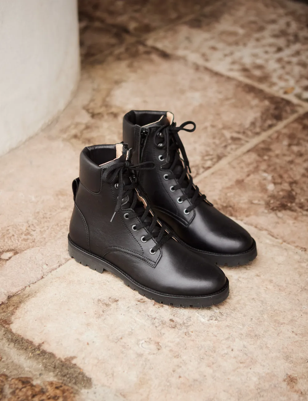 Saga Boot - Black