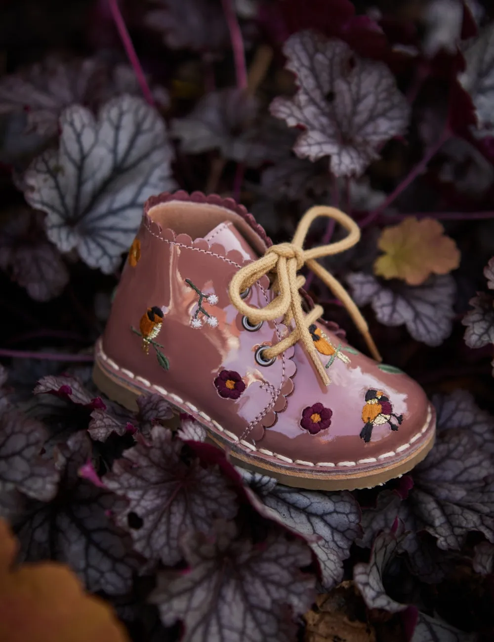 Scallop Boot Birds - Rose Clay Patent