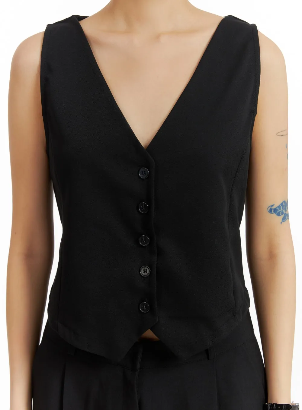 Solid Buttoned Vest IM414