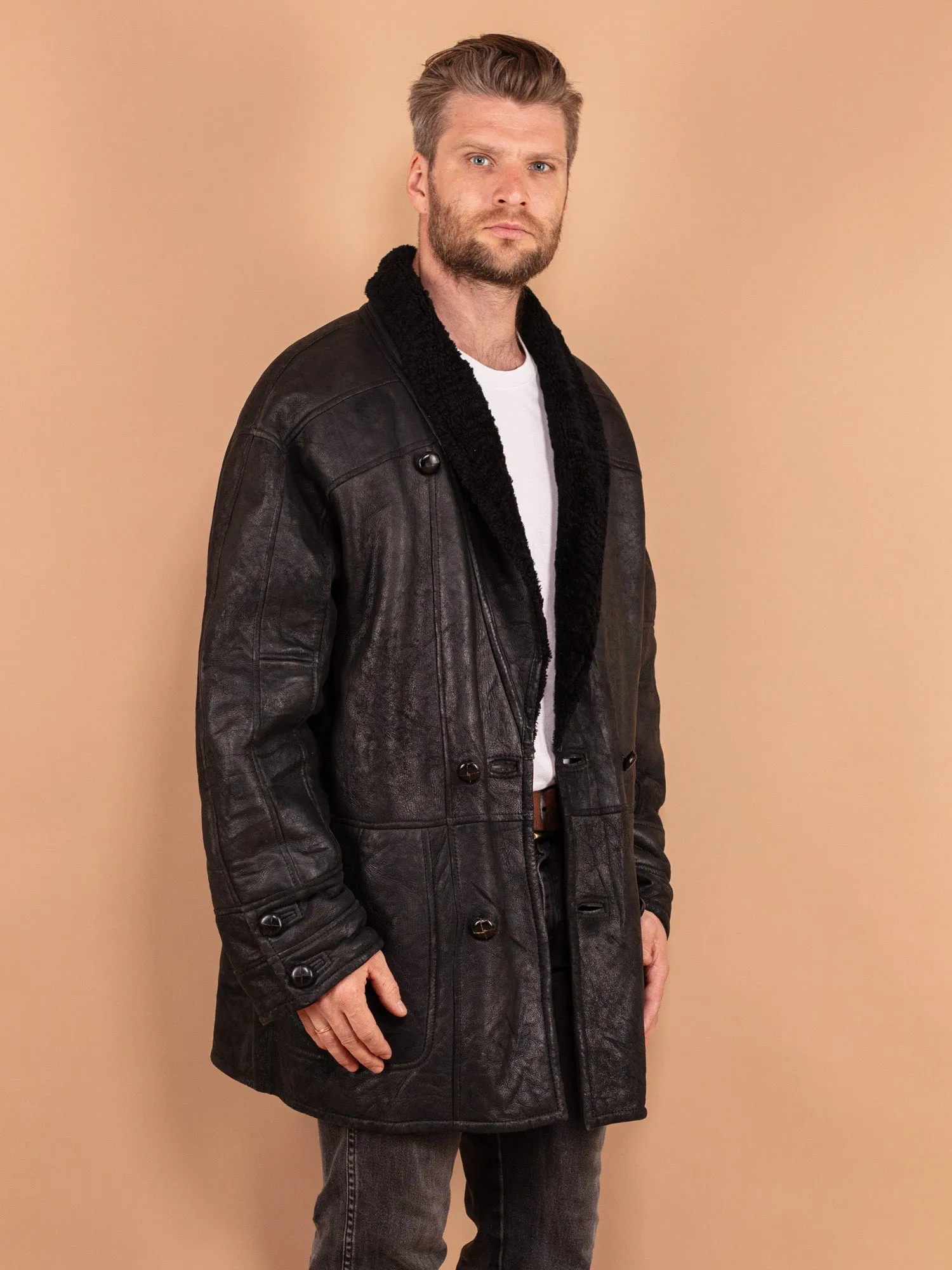 Vintage 80's Men Oversized Sheepskin Coat in Black