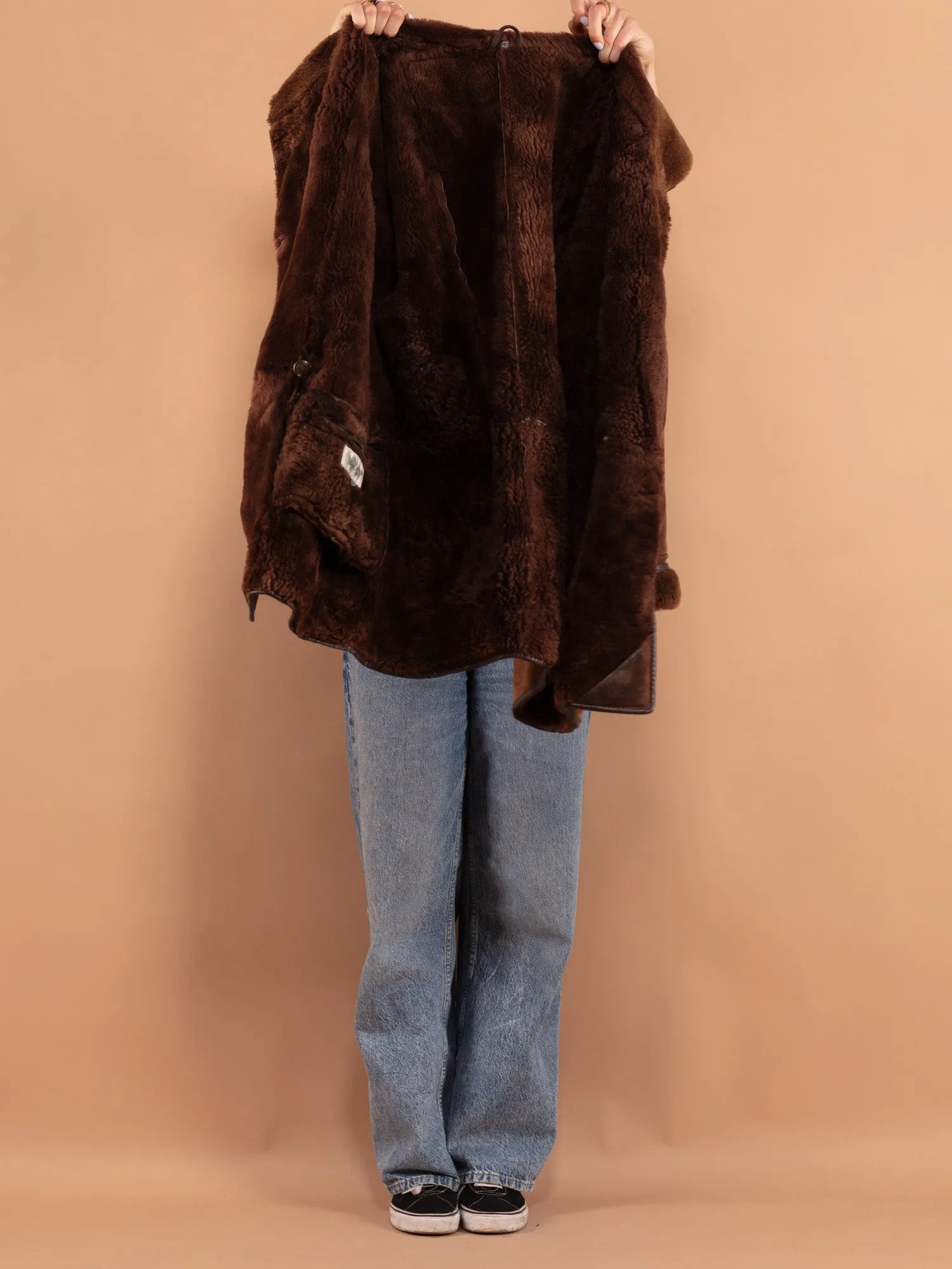 Vintage 80's Women Oversized Sheepskin Coat in Brown