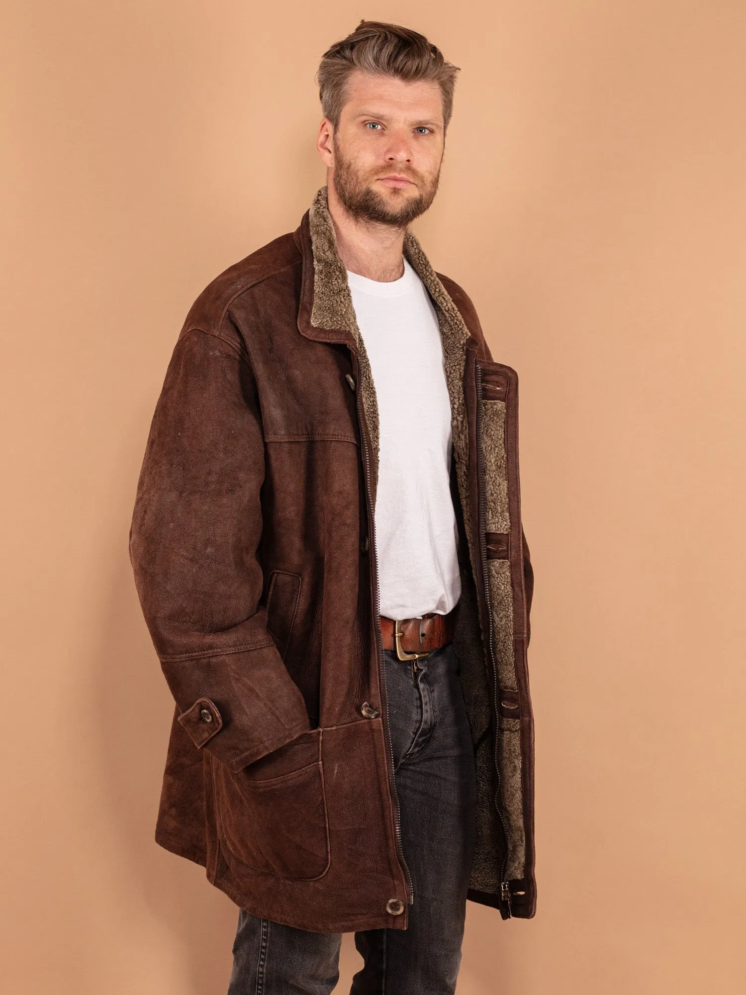 Vintage 90's Men Oversized Sheepskin Coat in Brown